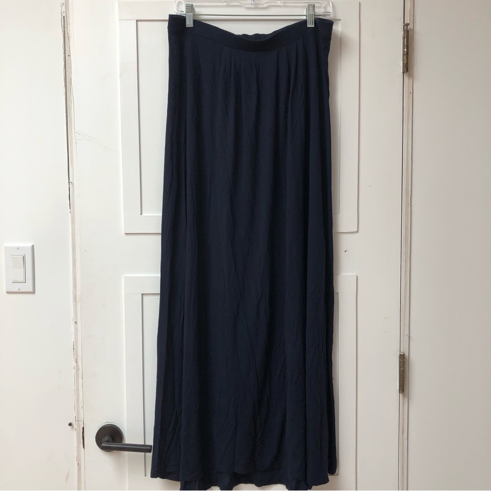 3 FOR $30!! Bundle! Two by Vince Camuto navy blue maxi skirt rayon elastic